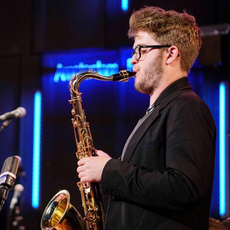 saxofonist Egor Dubay