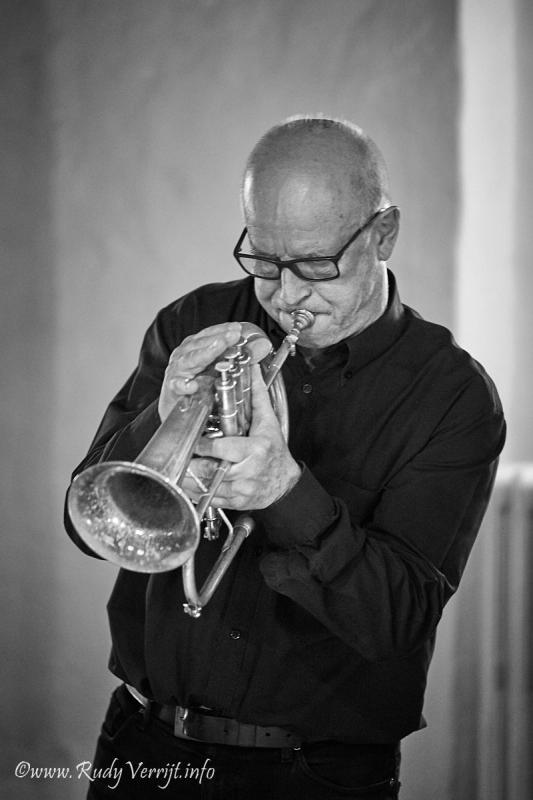 Richard Rousselet speelt bugel op Jazzathome 2018