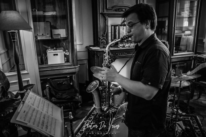 Dieter Vaganée speelt sax op Jazzathome 2018